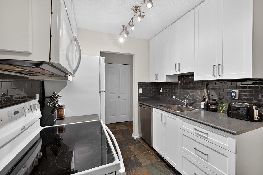 326 680 E 5th Avenue Vancouver, BC - 15