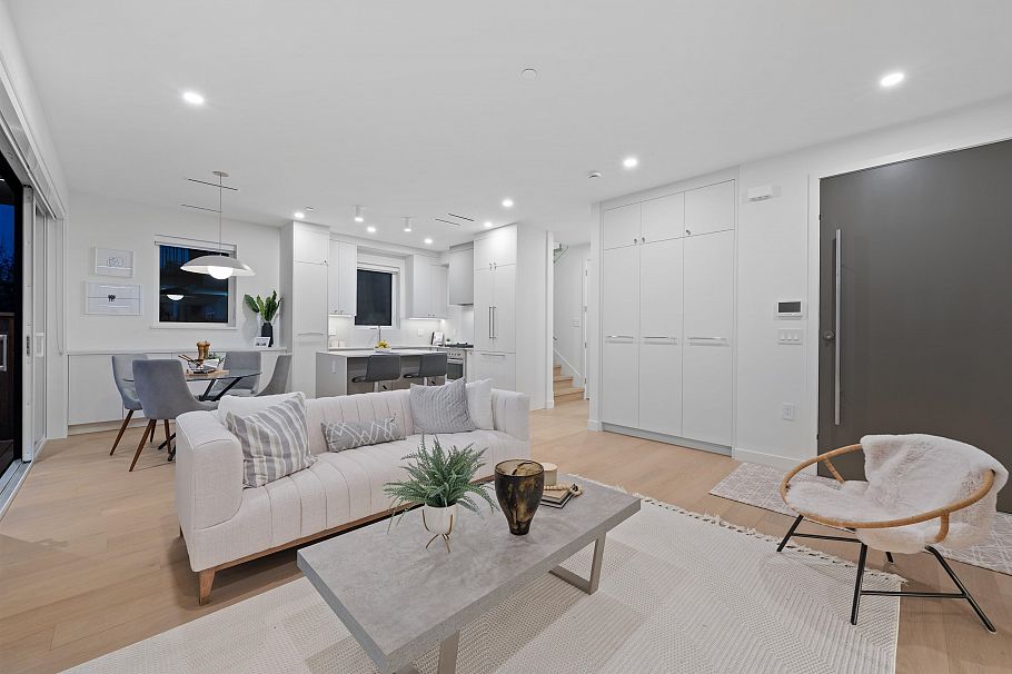 2 2253 Grant Street Vancouver, BC - 5