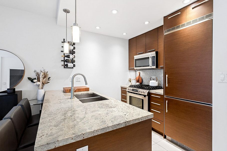 2538 Maple Street Vancouver, BC - 14