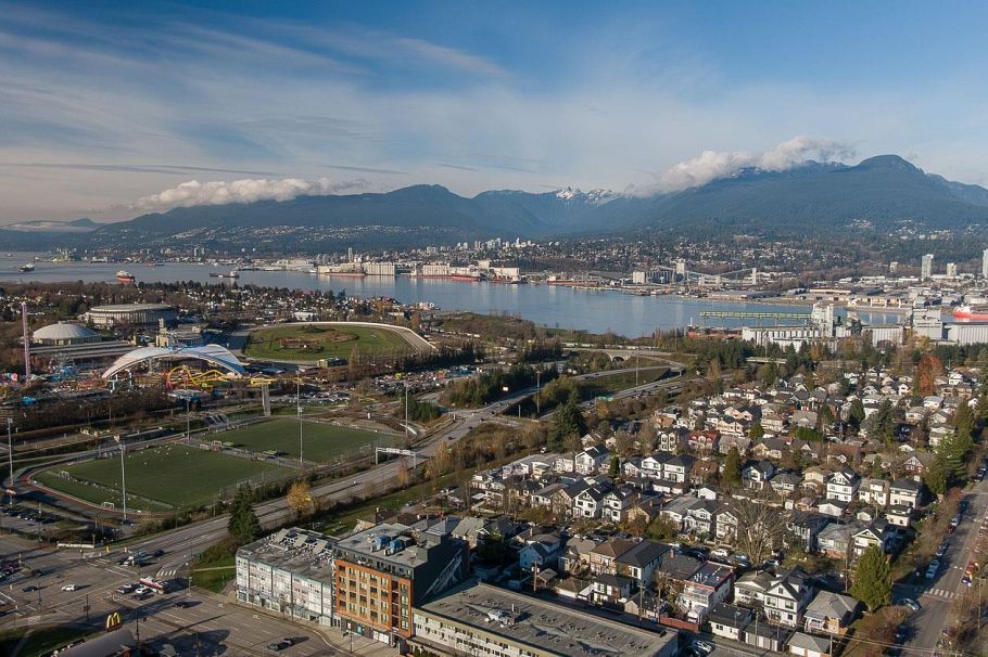 1 3508 E Pender Street Vancouver, BC - 21