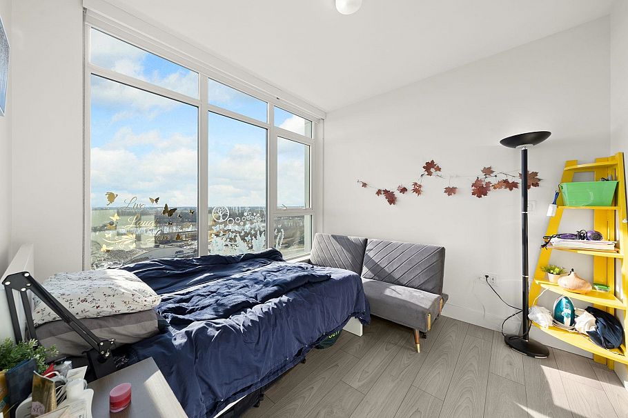 1405 3581 E Kent Avenue North Vancouver, BC - 11