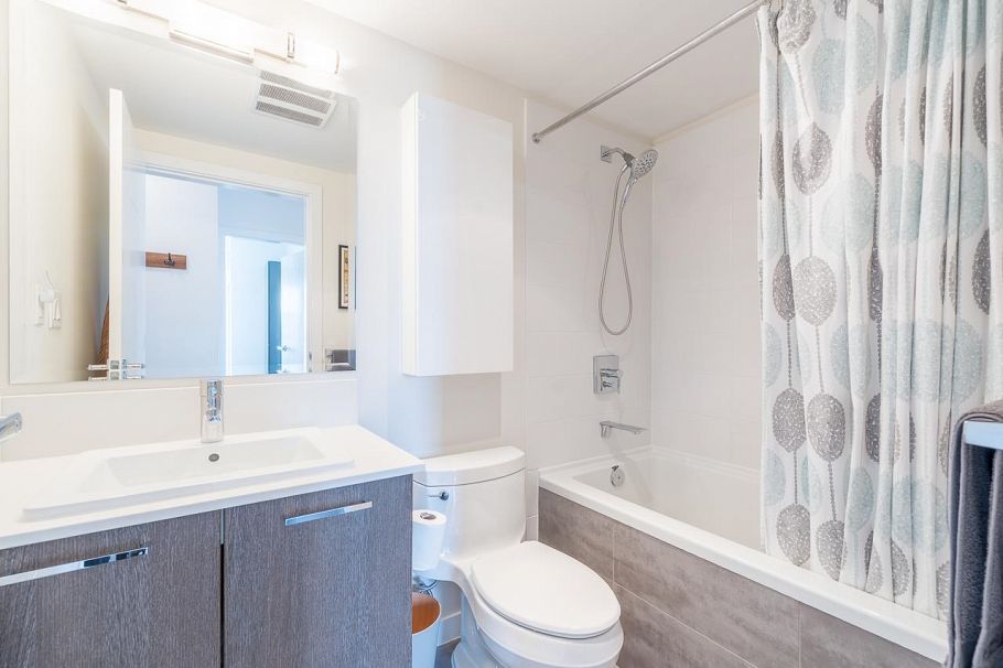 306 202 E 24th Avenue Vancouver, BC - 18