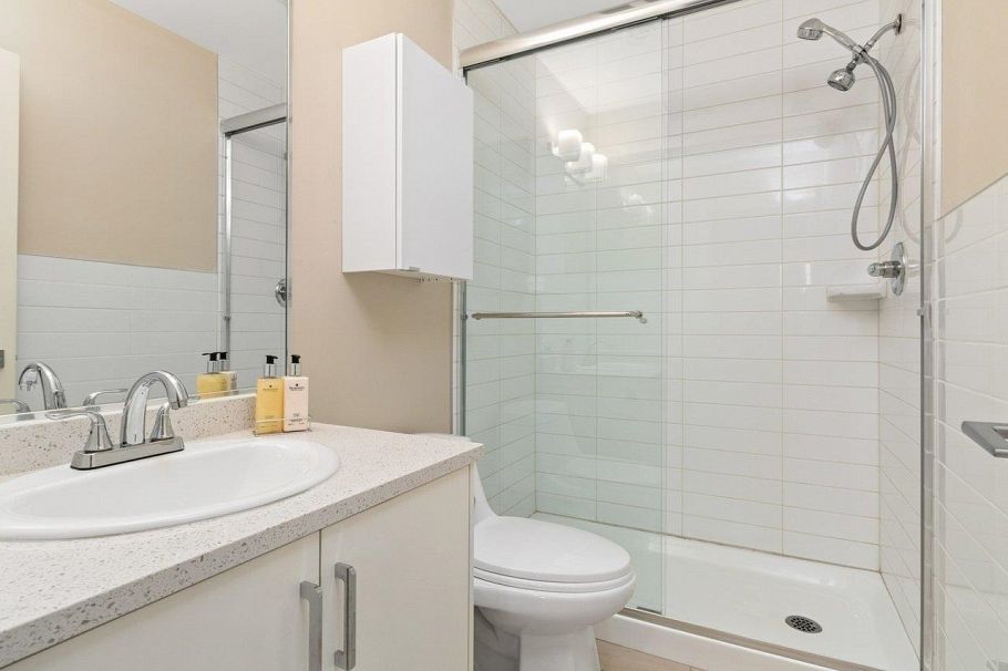 102 4577 Slocan Street Vancouver, BC - 8