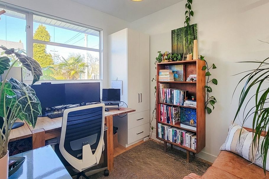 990 E 13th Avenue Vancouver, BC - 14