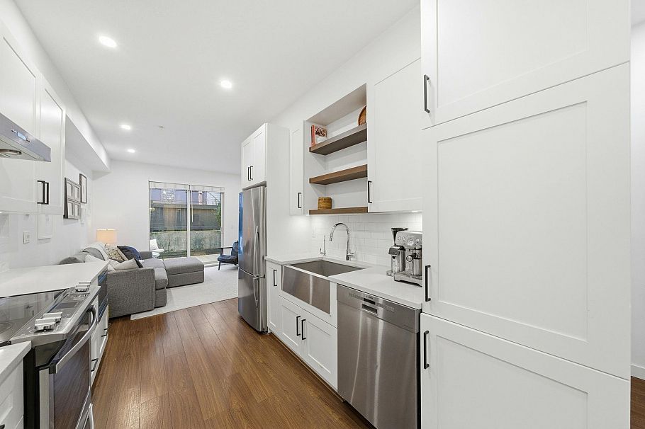 54 433 Seymour River Place North Vancouver, BC - 12