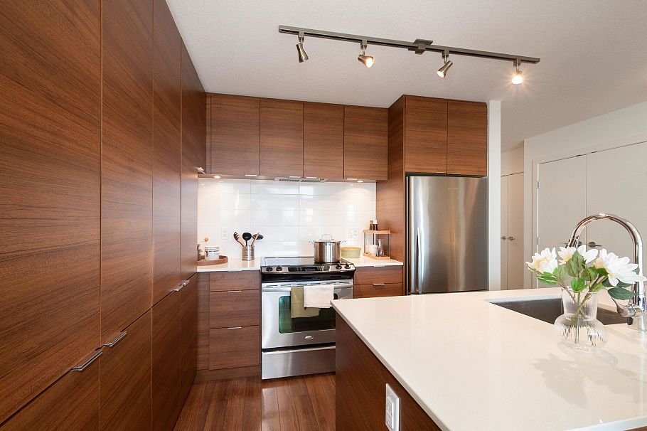 507 1677 Lloyd Avenue North Vancouver, BC - 19