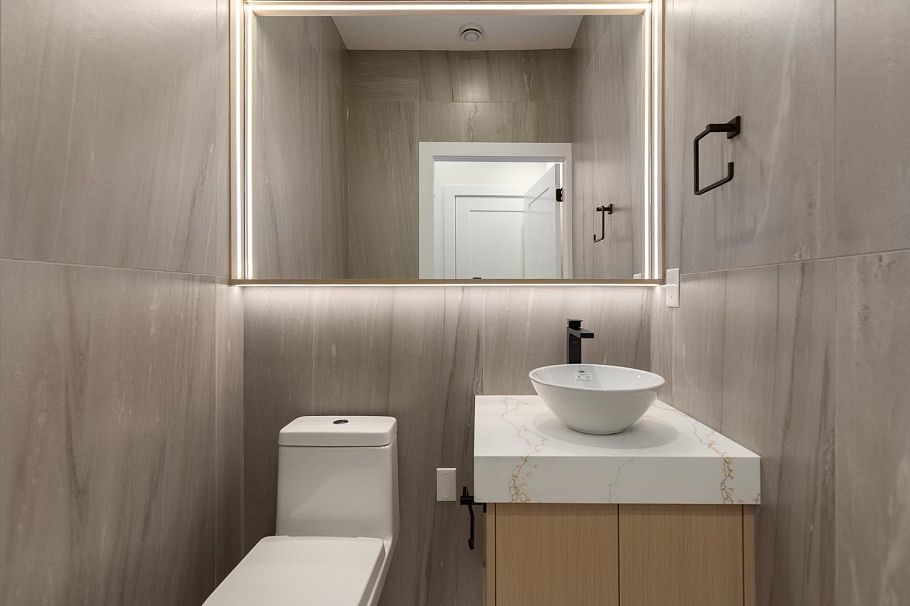 2 3508 E Pender Street Vancouver, BC - 11