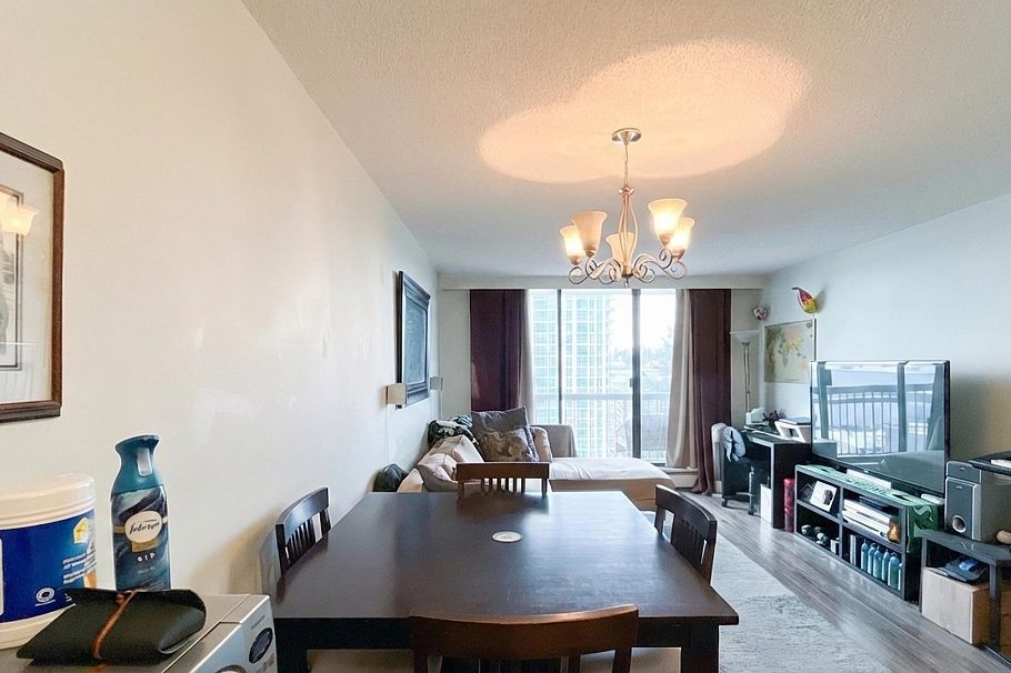 708 145 St. Georges Avenue North Vancouver, BC - 7