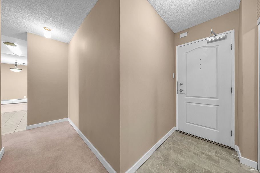 1602 2016 Fullerton Avenue North Vancouver, BC - 13