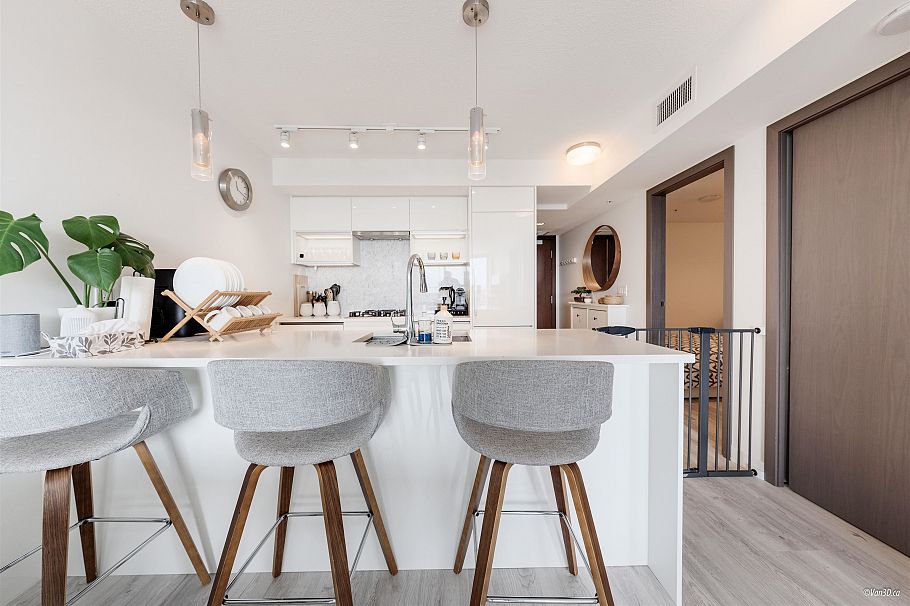 1703 3233 Ketcheson Road Richmond, BC - 2