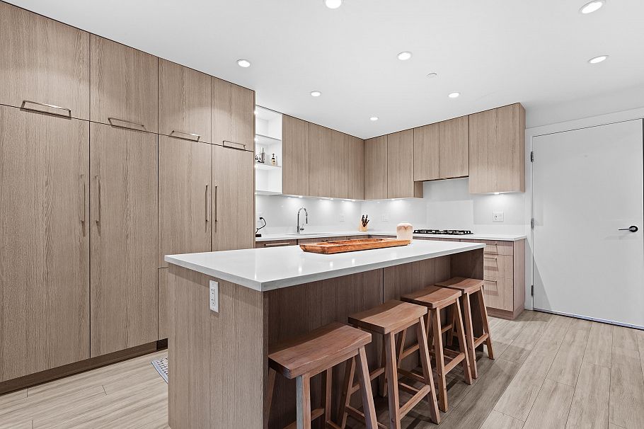 107 733 E 3rd Street North Vancouver, BC - 10