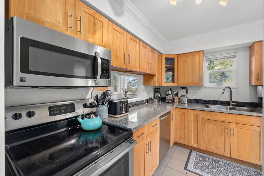 3066 Smith Avenue Burnaby, BC - 8