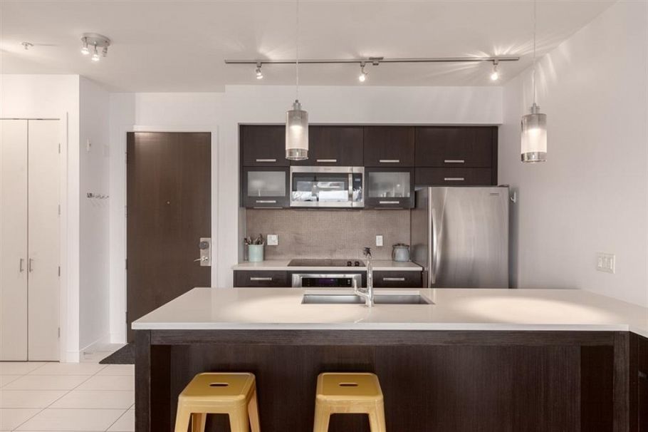 223 3333 Main Street Vancouver, BC - 2