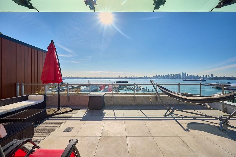 807 755 Harbourside Drive North Vancouver, BC - 2