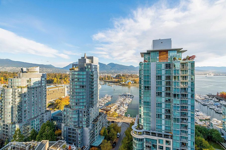 2101 1499 W Pender Street Vancouver, BC - 11