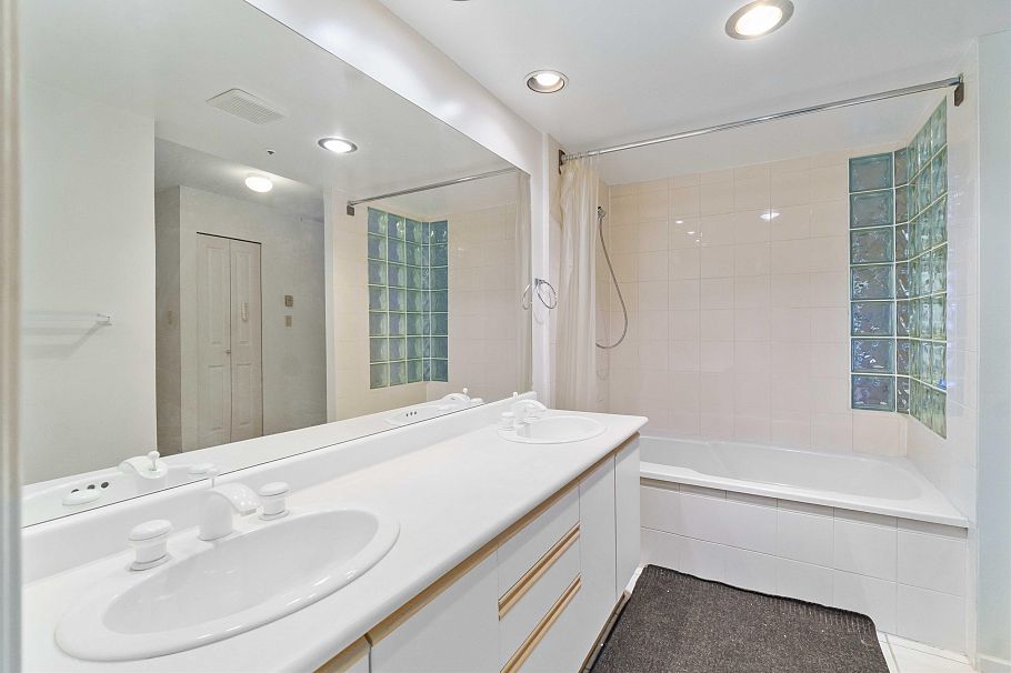 311 1859 Spyglass Place Vancouver, BC - 19