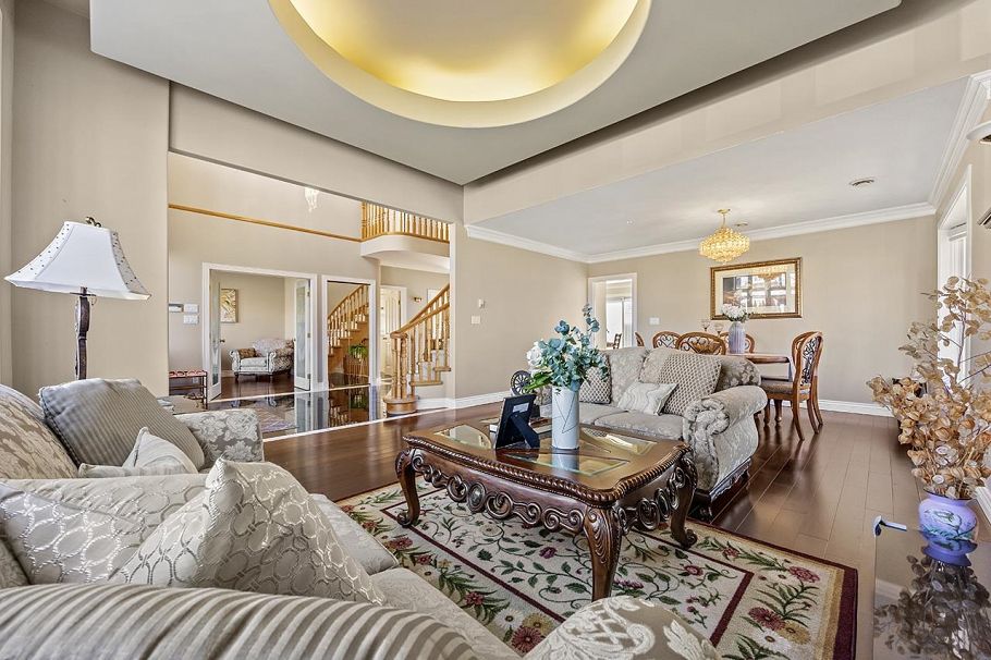 2288 W 20th Avenue Vancouver, BC - 5