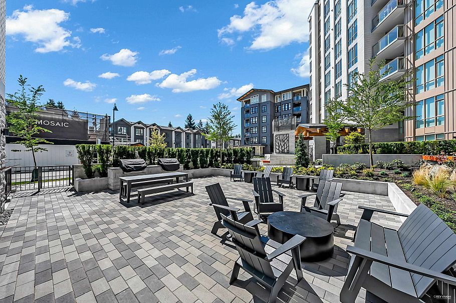 1101 2325 Emery Court North Vancouver, BC - 33