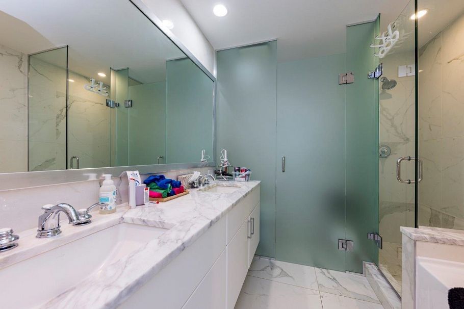 304 175 Victory Ship Way North Vancouver, BC - 11