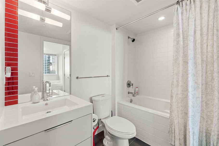 2303 1325 Rolston Street Vancouver, BC - 8