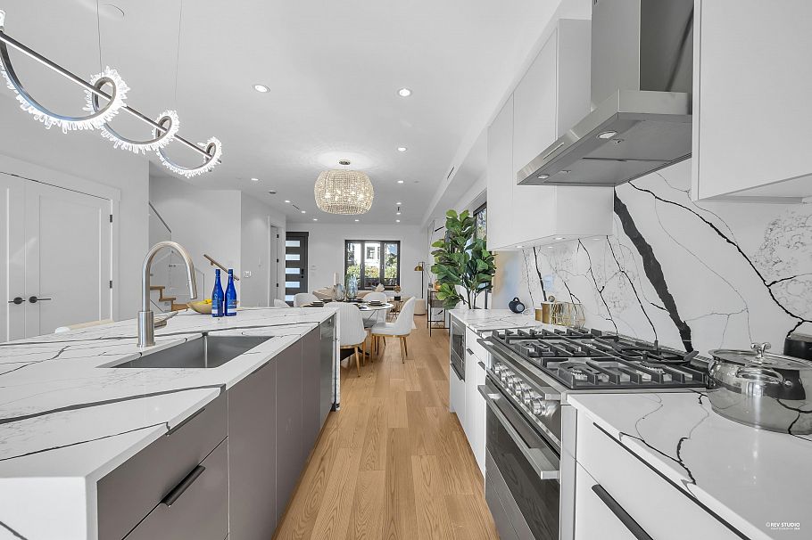 1 1722 W 68th Avenue Vancouver, BC - 6