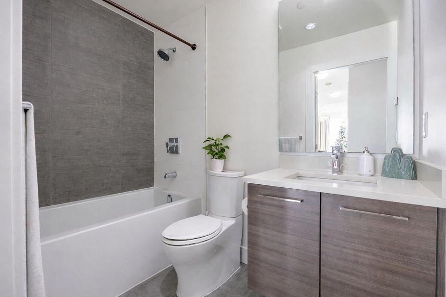 305 8580 River District Crossing Vancouver, BC - 15