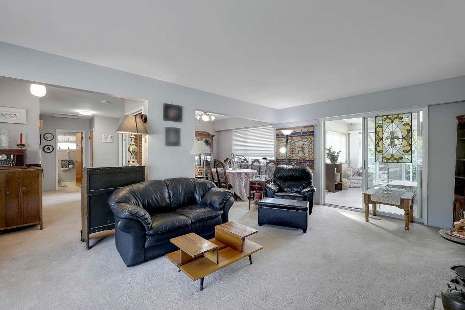 203 E 26th Street North Vancouver, BC - 12