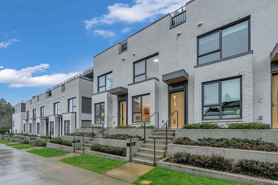 659 W 30th Avenue Vancouver, BC - 30