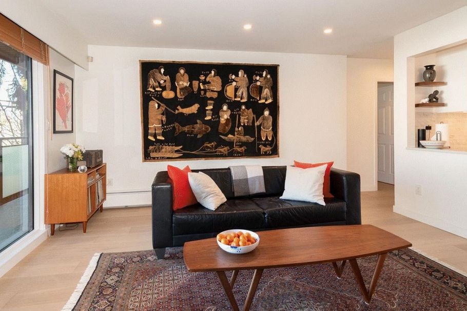 212 2255 York Avenue Vancouver, BC - 2