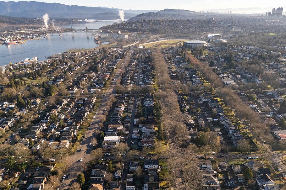 323 N Kamloops Street Vancouver, BC - 29