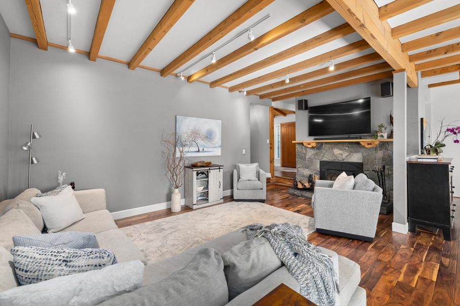 145 E Kensington Road North Vancouver, BC - 10