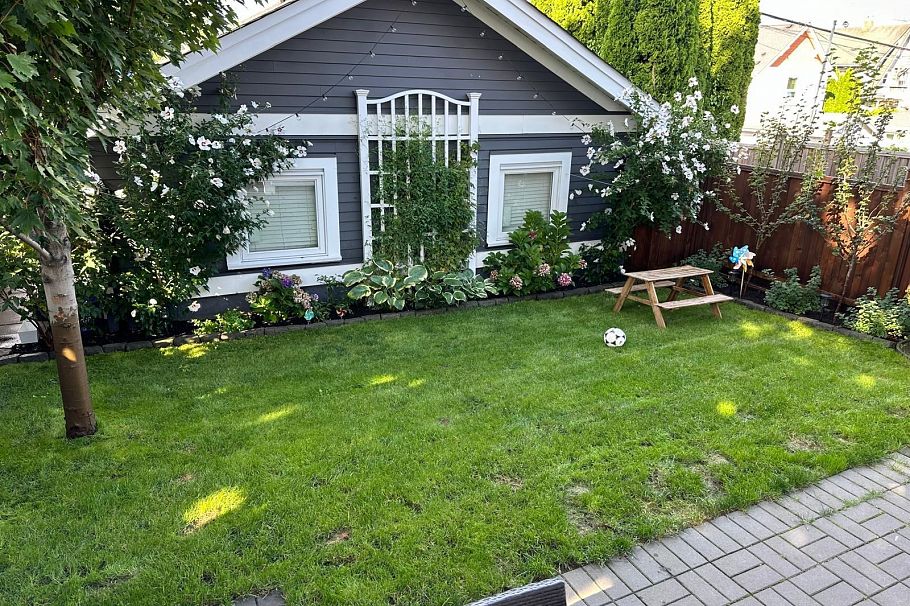 2876 Clark Drive Vancouver, BC - 29