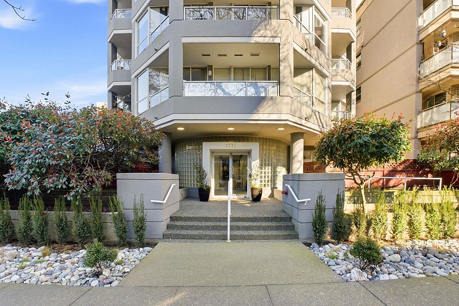 702 1771 Nelson Street Vancouver, BC - 37