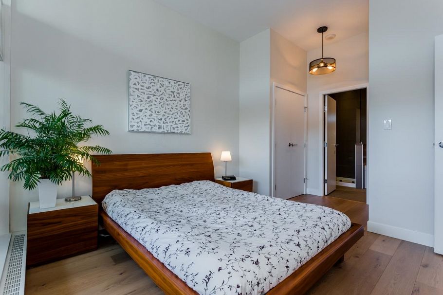 1635 Eastern Avenue North Vancouver, BC - 12