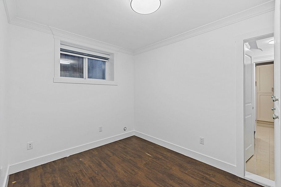 831 E King Edward Avenue Vancouver, BC - 14