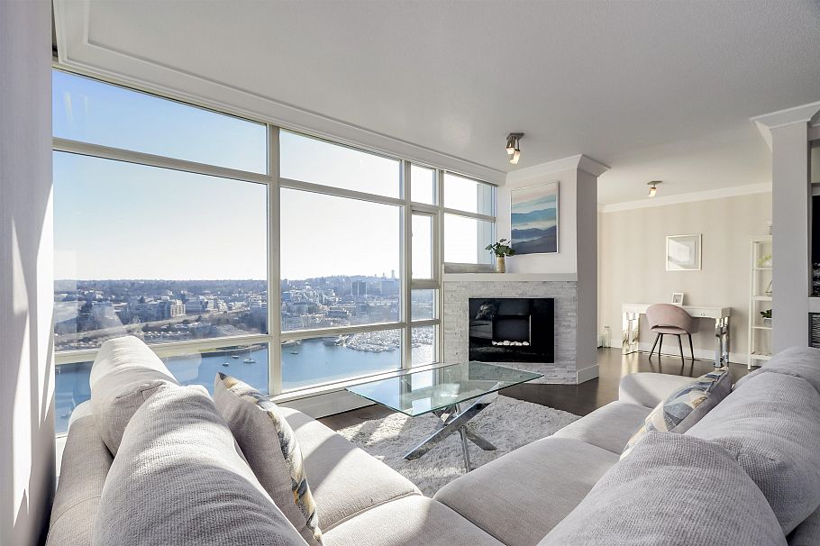 3002 1199 Marinaside Crescent Vancouver, BC - 2