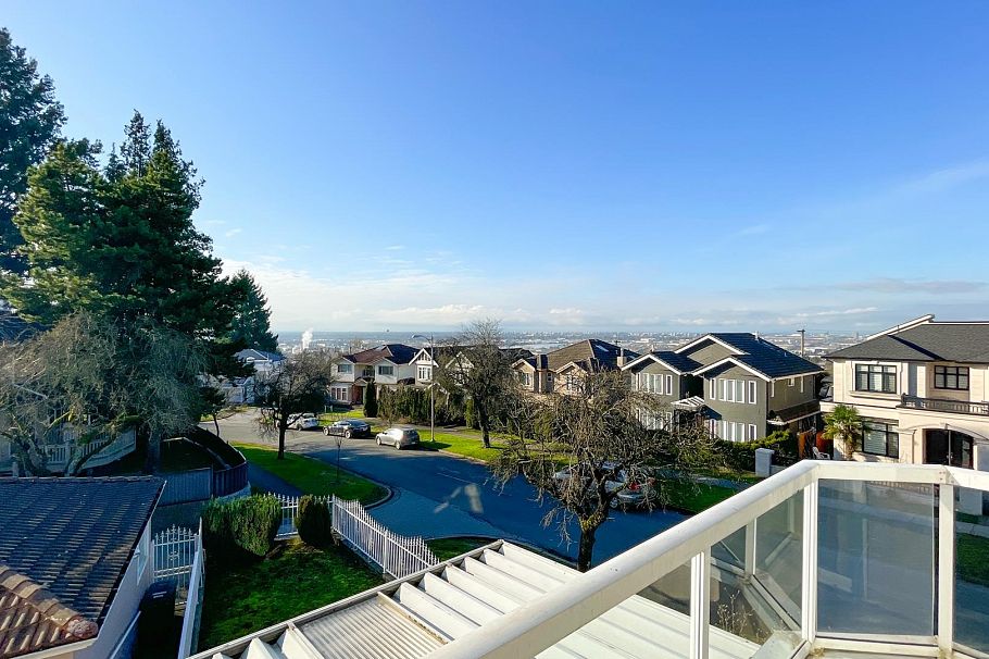 2056 Scarboro Avenue Vancouver, BC - 4