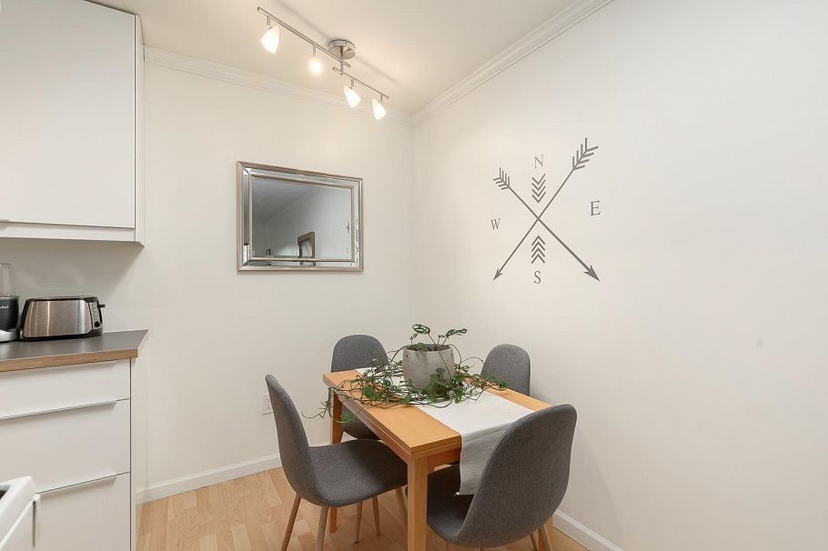 309 2150 Brunswick Street Vancouver, BC - 9