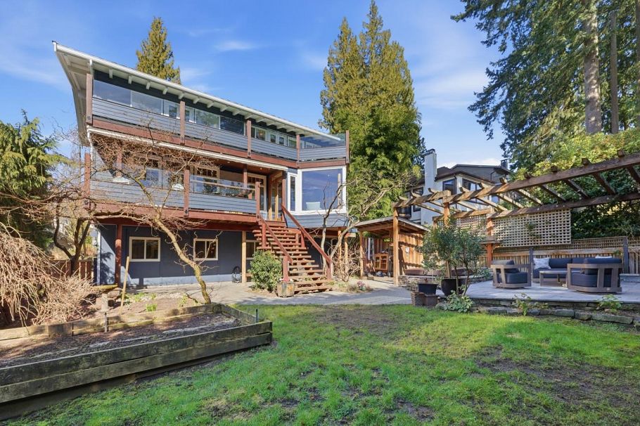 145 E Kensington Road North Vancouver, BC - 38