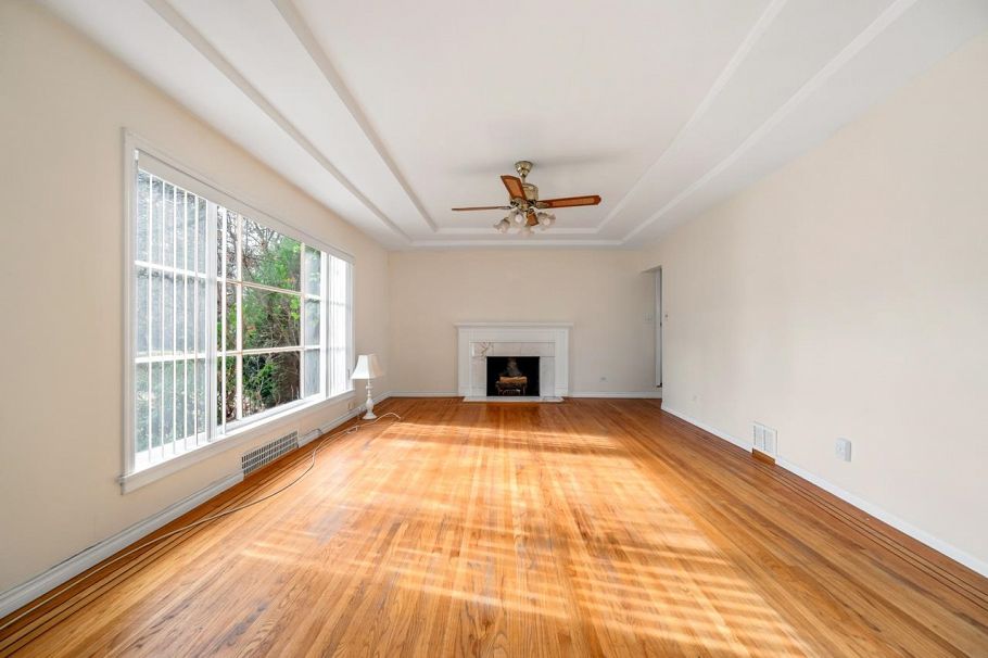 1441 W 49th Avenue Vancouver, BC - 3