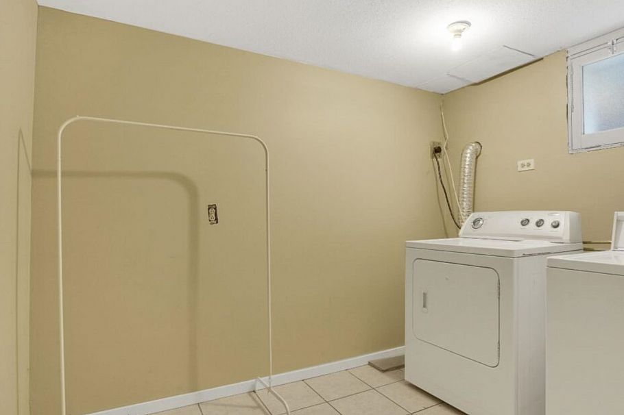 1441 W 49th Avenue Vancouver, BC - 13