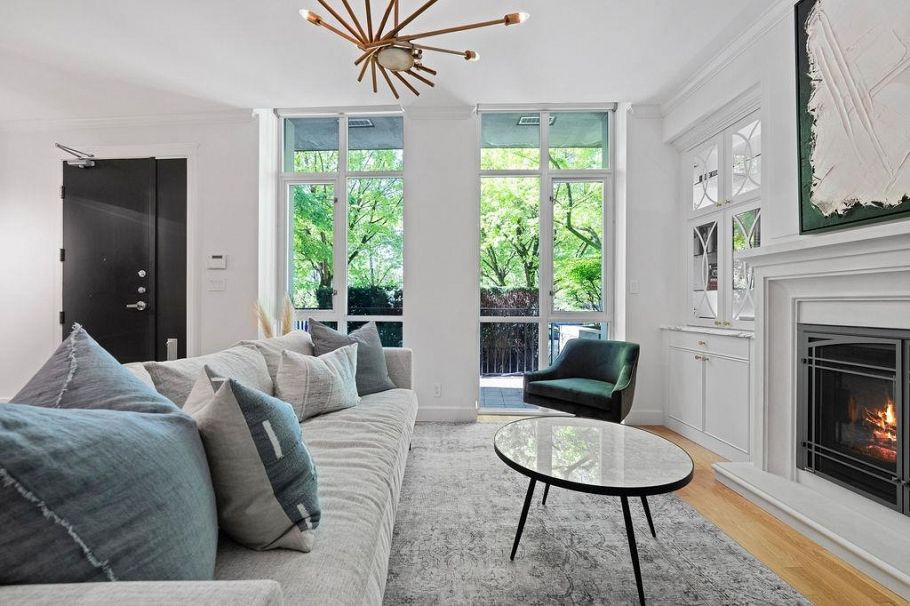 471 Beach Crescent Vancouver, BC - 3