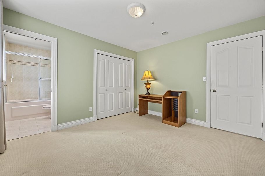 2288 W 20th Avenue Vancouver, BC - 27