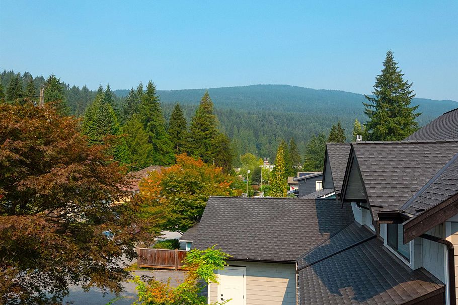 1930 Panorama Drive North Vancouver, BC - 2