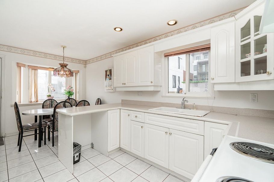 726 E 56th Avenue Vancouver, BC - 12