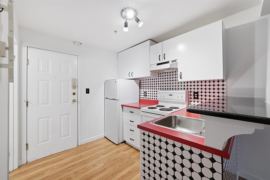 107 1940 Barclay Street Vancouver, BC - 11