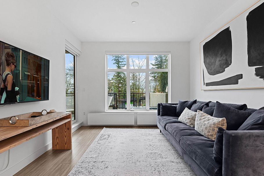 107 733 E 3rd Street North Vancouver, BC - 1