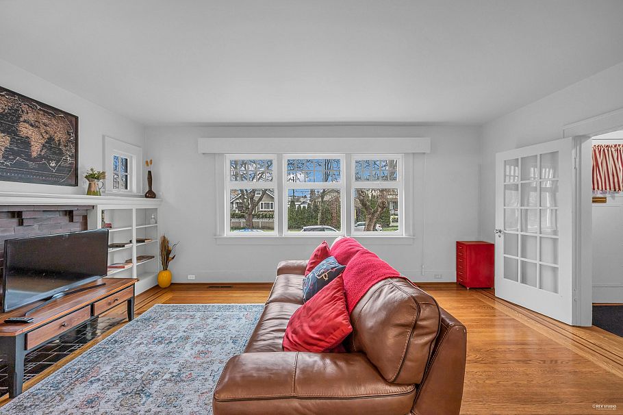 3174 W 10th Avenue Vancouver, BC - 7