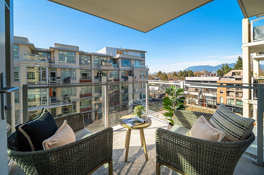 607 2228 W Broadway Vancouver, BC - 22