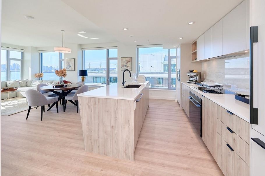 807 755 Harbourside Drive North Vancouver, BC - 14